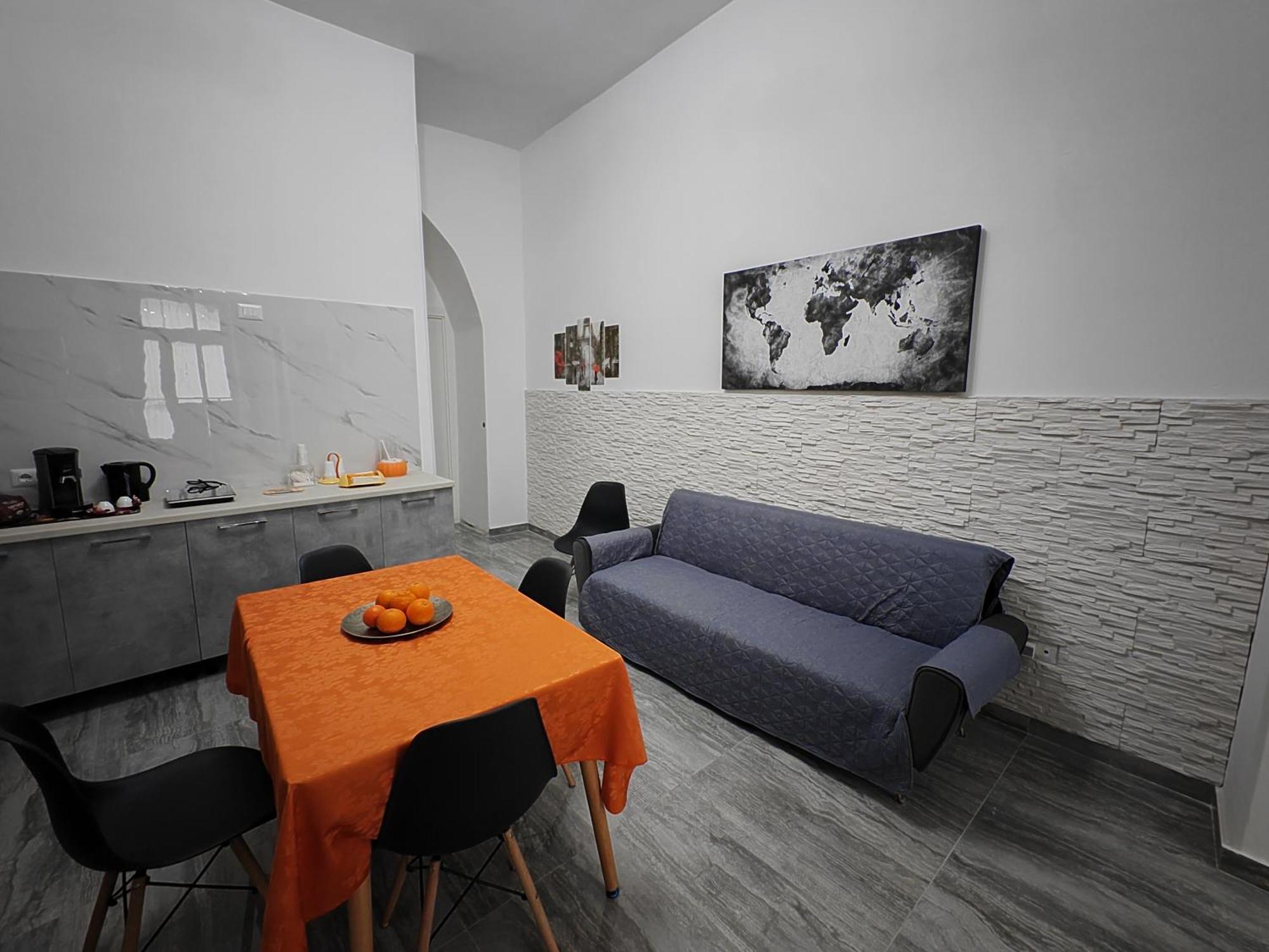 House Garibaldi Street Catania