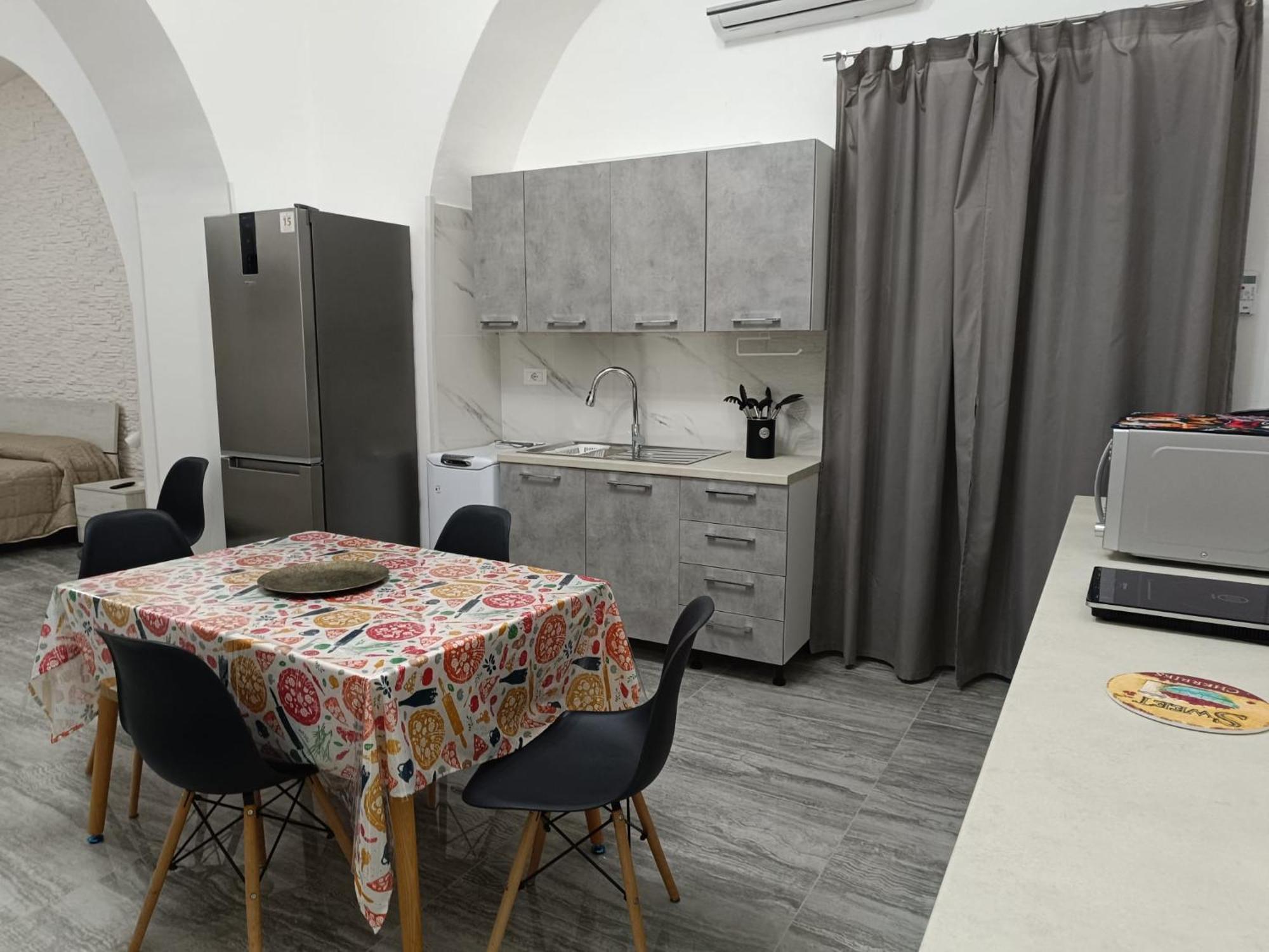 Apartment House Garibaldi Street *
